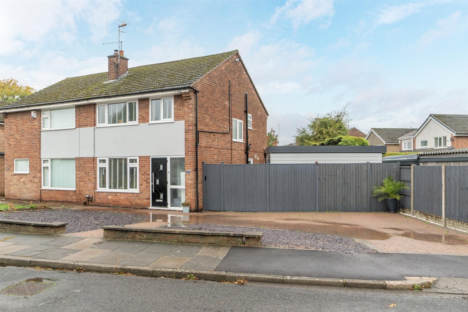 3 bed semidetached house for sale in Garsdale Drive, Silverdale