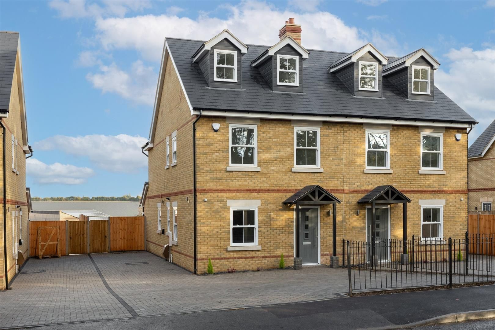 New home, 4 bed semidetached house for sale in Hitchin Road, Fairfield