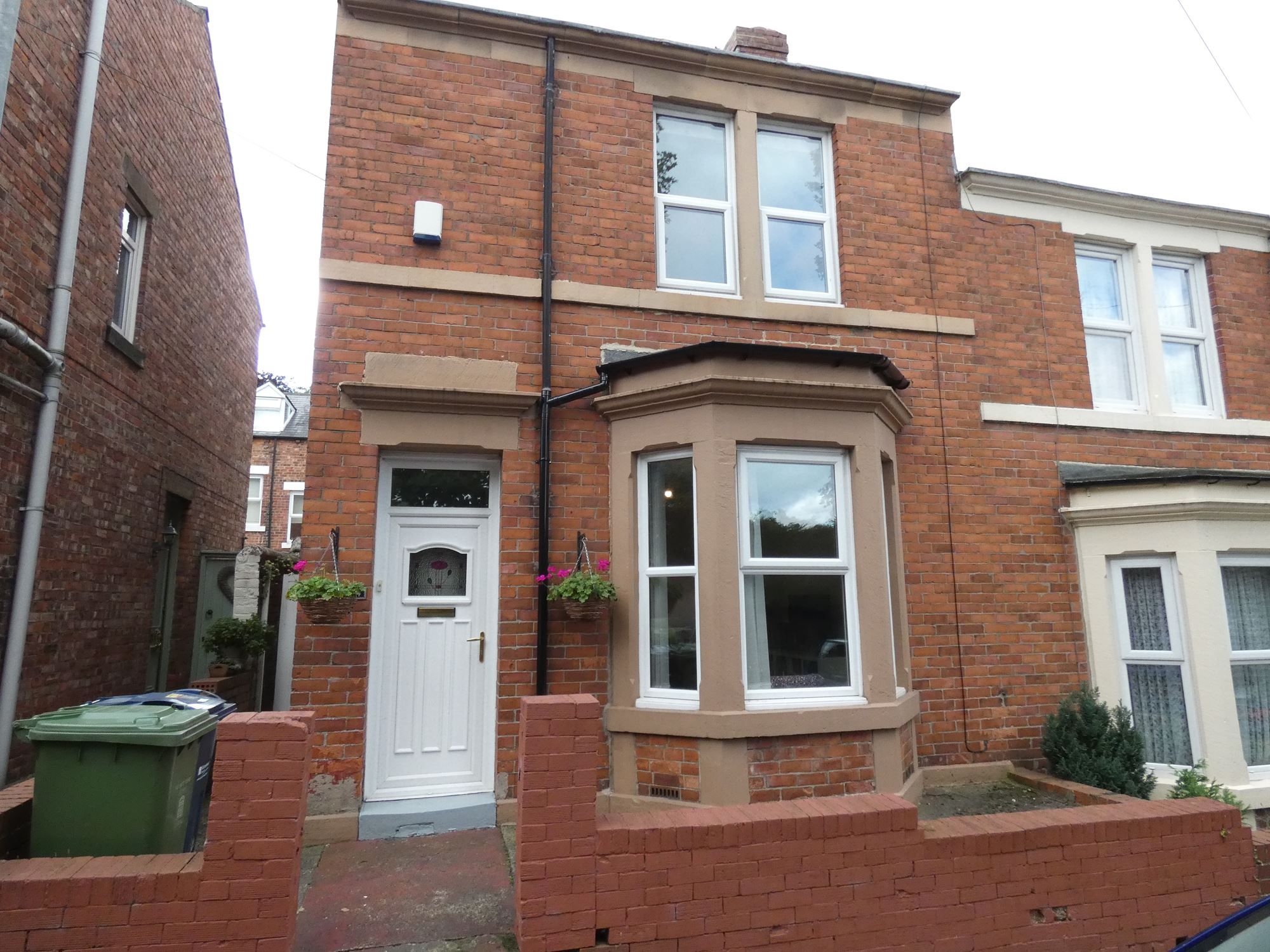 4 bed semidetached house for sale in Coleridge Avenue, Low Fell