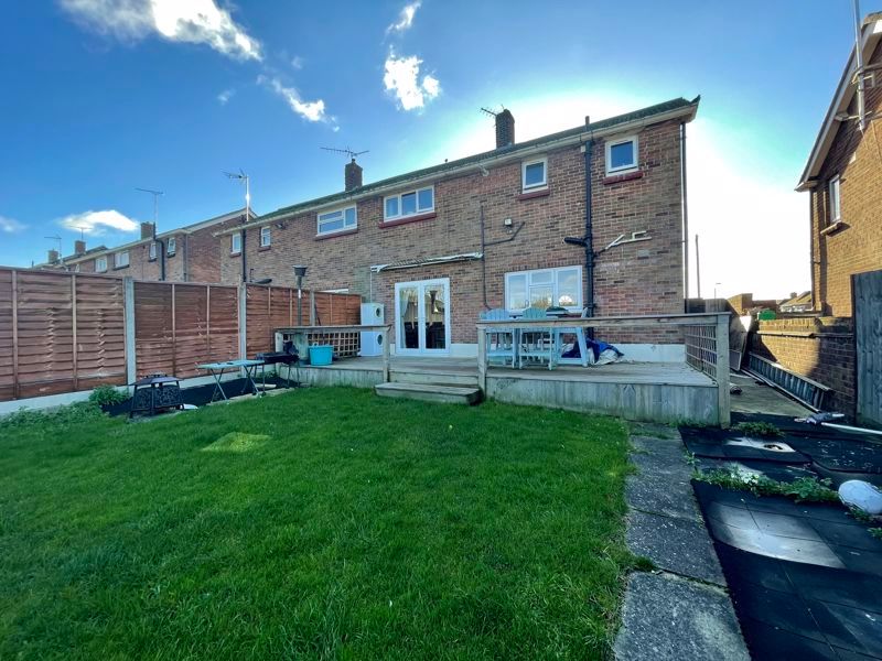 3 bed semidetached house for sale in Maidenbower Avenue, Dunstable LU6 Zoopla