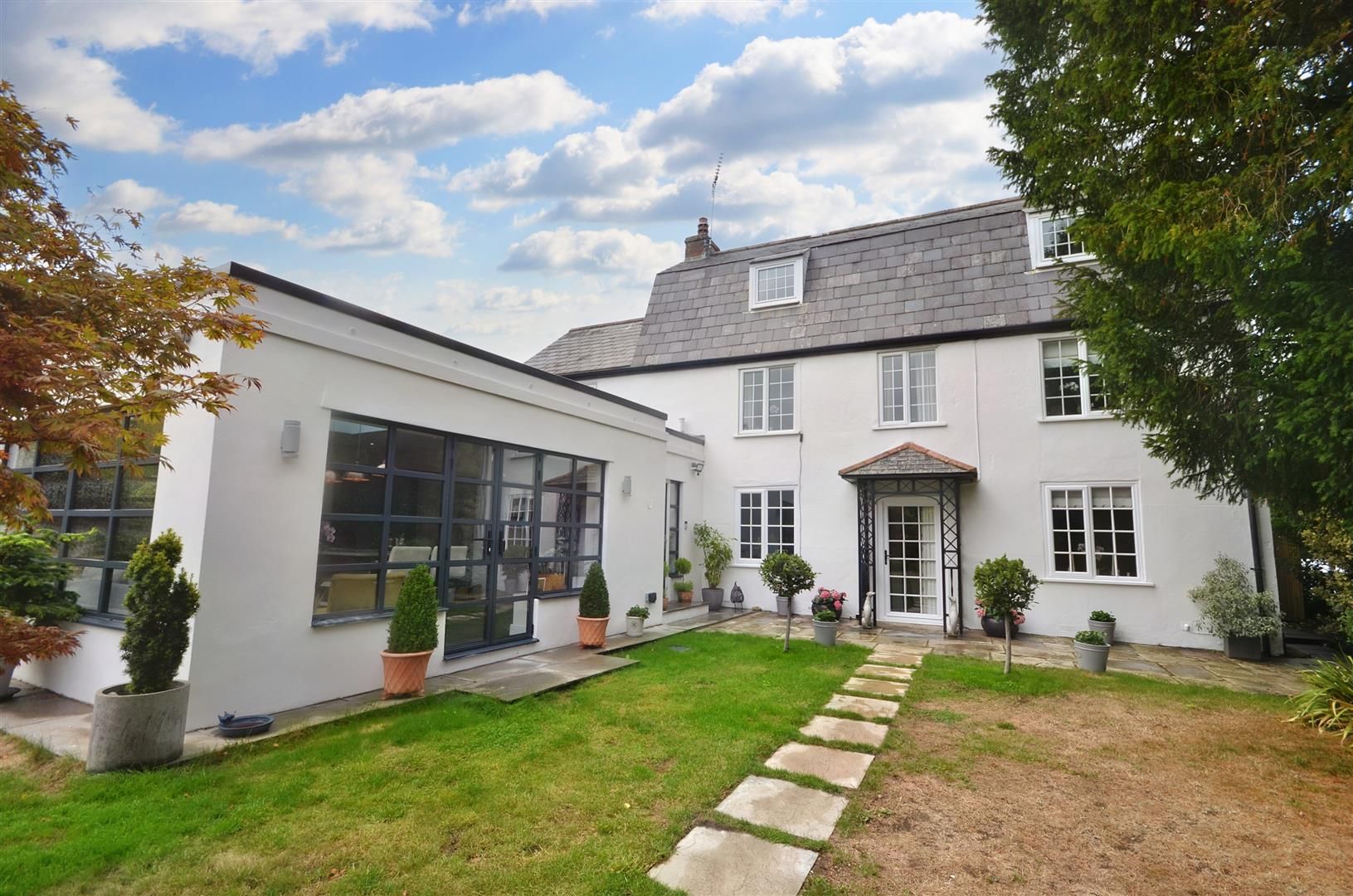 3 bed detached house for sale in Blandford Road, Shillingstone