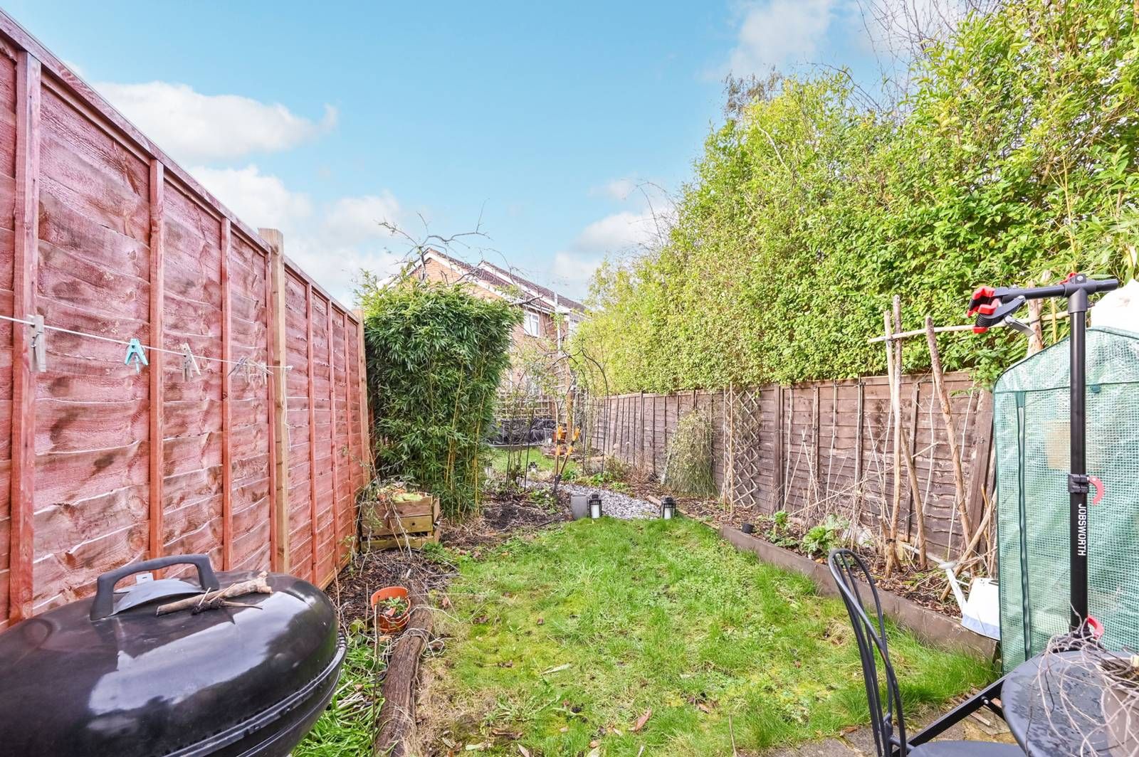 2 bed terraced house for sale in Cheam Common Road, Worcester Park KT4