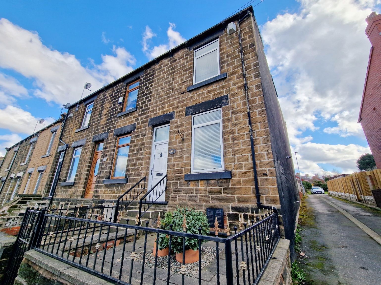 2 bed end terrace house for sale in Park Road, Barnsley S70 Zoopla