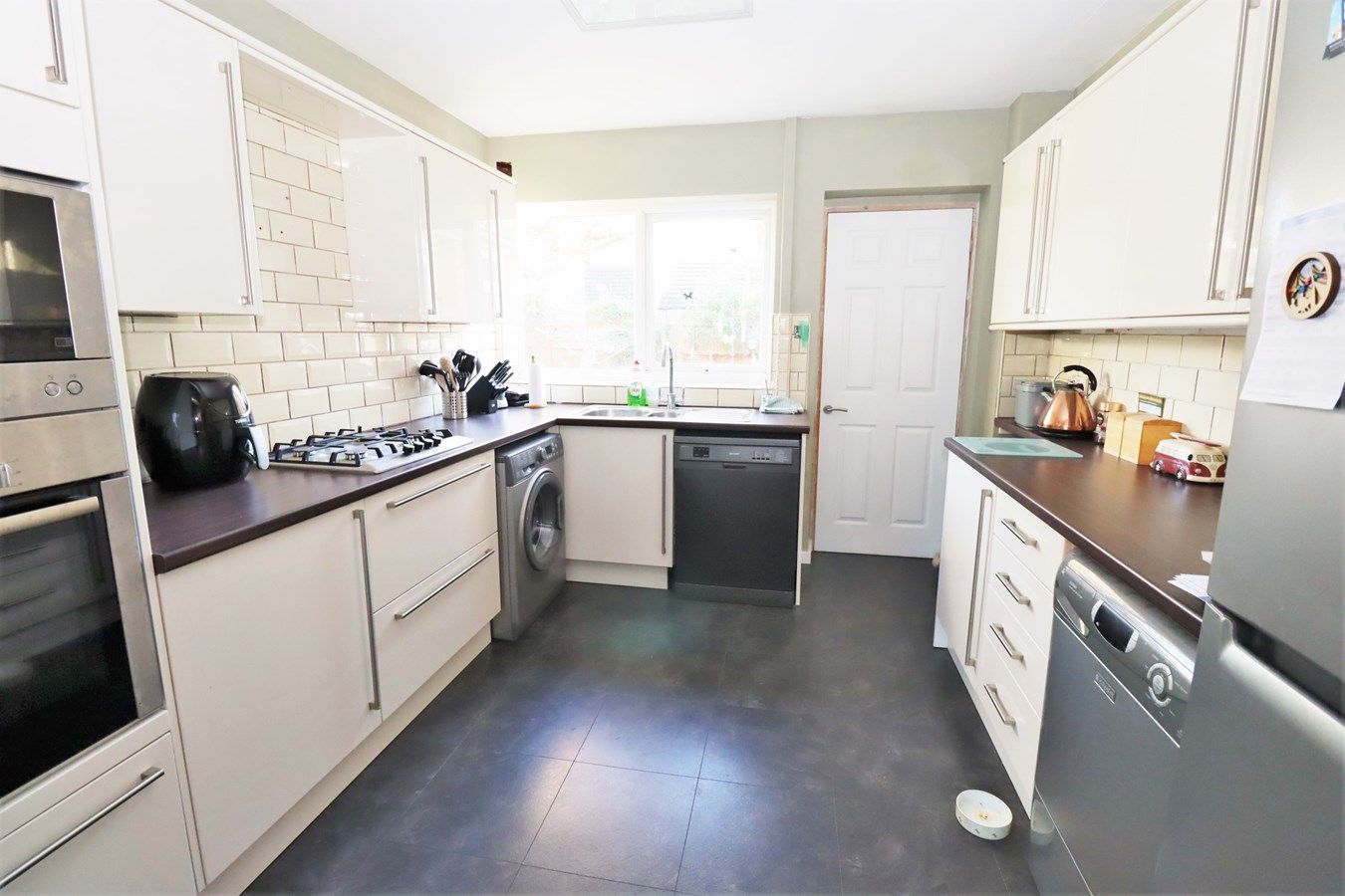 3 bed semidetached house for sale in Lakeside Gardens, Farnborough