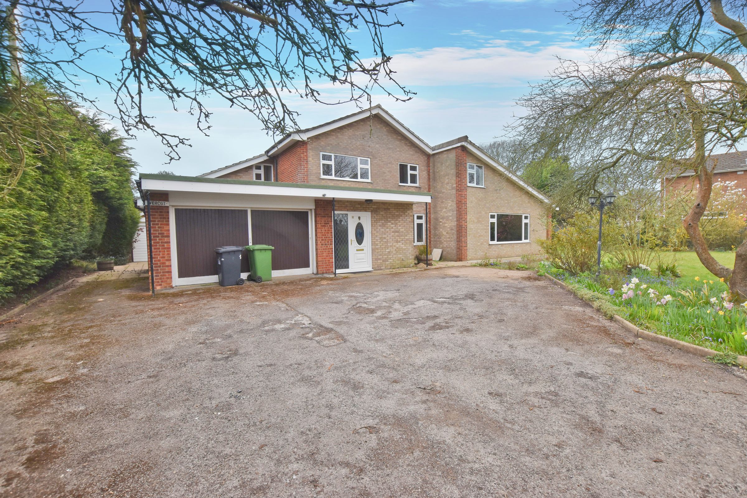 5 bed detached house for sale in Cromer Road, Felmingham, North Walsham