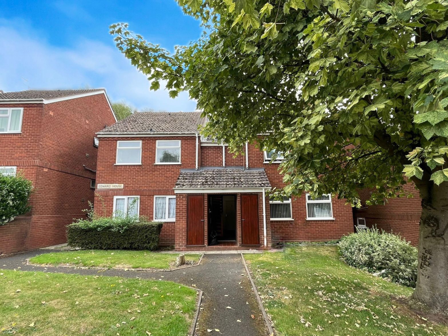 Studio to rent in Cradley Road, Netherton DY2 Zoopla