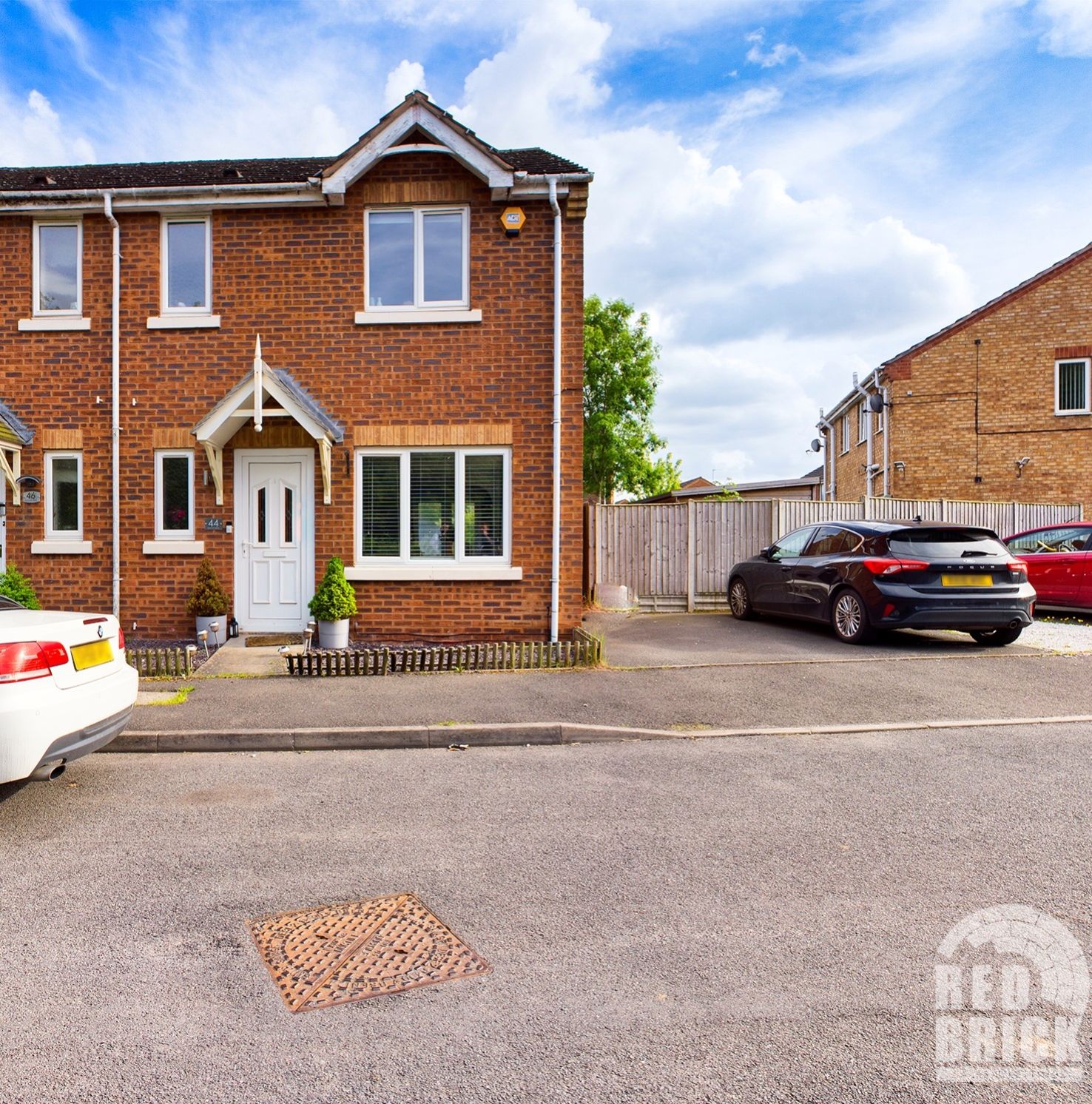 3 bed semidetached house for sale in Rannoch Drive, Nuneaton