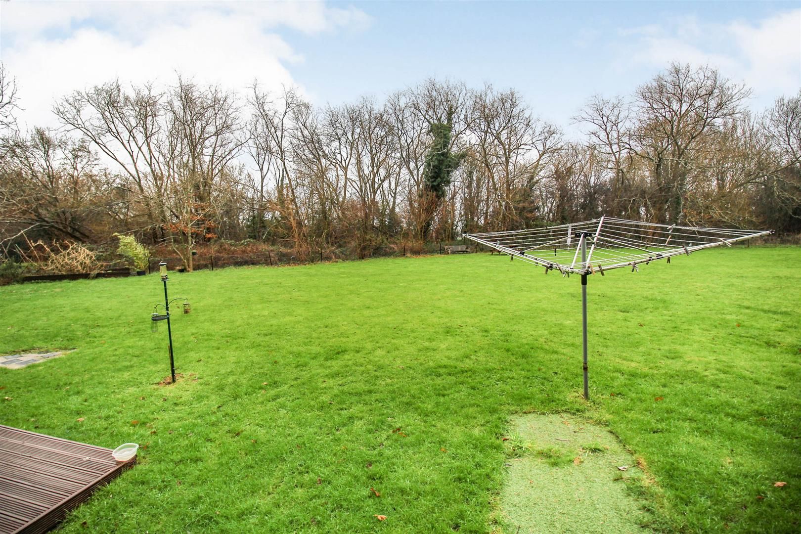 2 bed flat for sale in Cuffley Court, Hemel Hempstead HP2 Zoopla