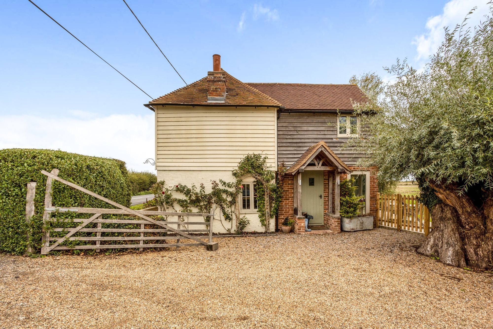 3 bed detached house for sale in Station Road, Appledore TN26 Zoopla