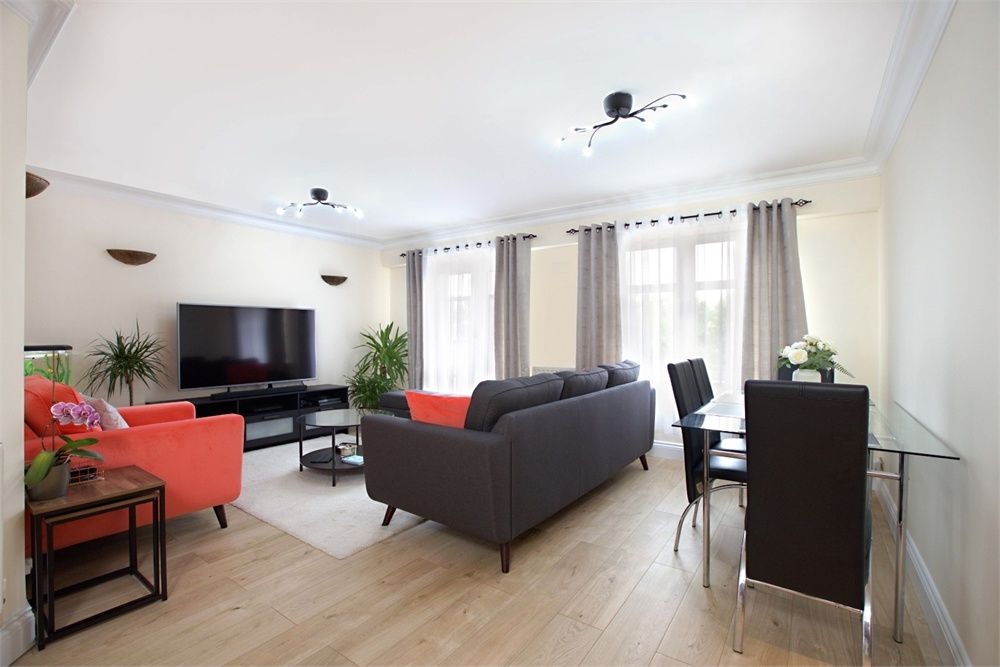 Kingfisher Court 8 Swan Street London SE1  