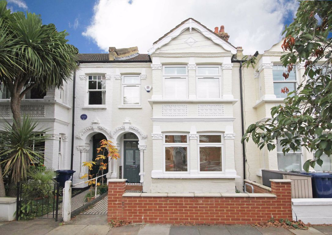 2 bed flat to rent in St. Albans Avenue, London W4 Zoopla