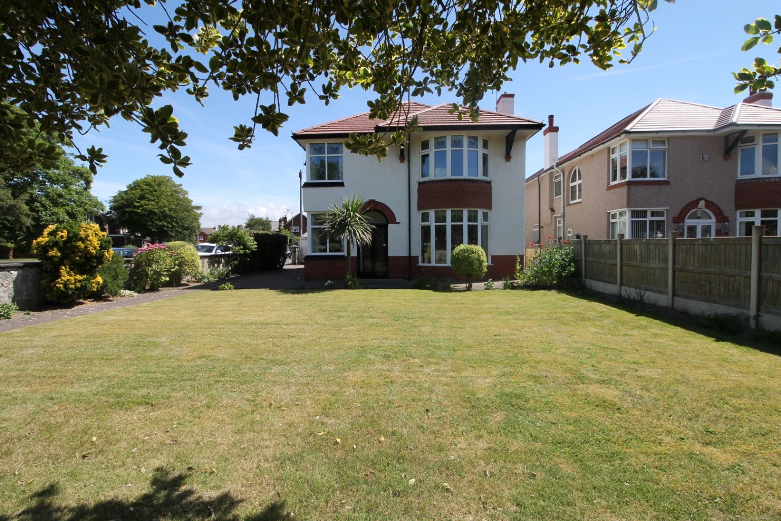 4 bed detached house for sale in Russell Road, Rhyl LL18 Zoopla