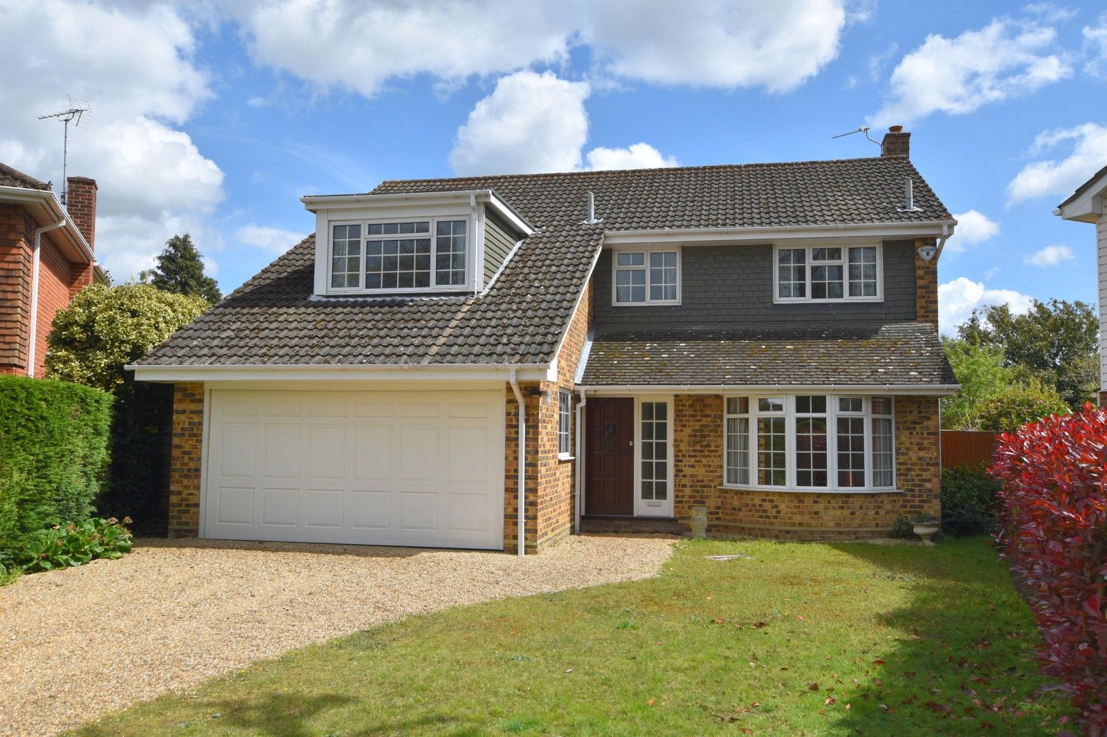 4 bed detached house for sale in Crossacres, Pyrford Woods, Pyrford