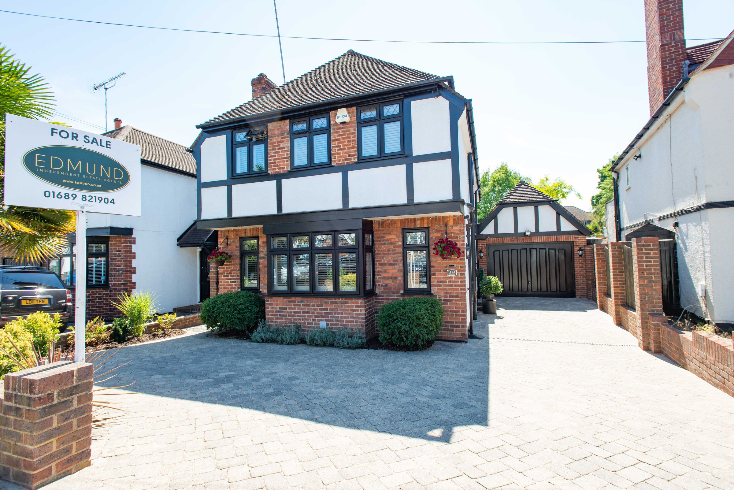 5 bed detached house for sale in Lynton Avenue, St. Mary Cray