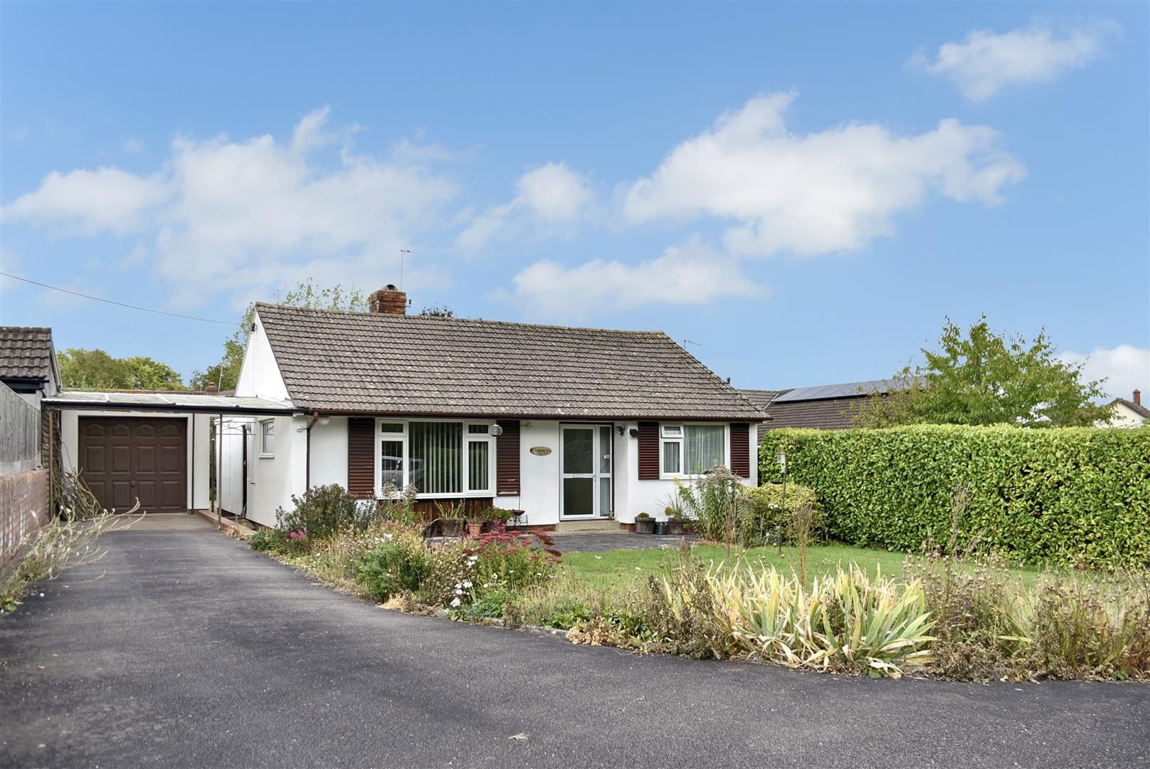 3 bed detached bungalow for sale in New Road, Trull, Taunton TA3 Zoopla