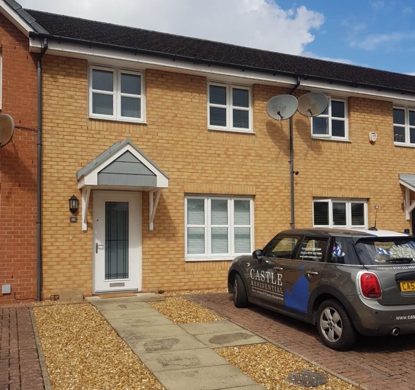 3 bed terraced house to rent in Dermontside Close, Crookston, Glasgow