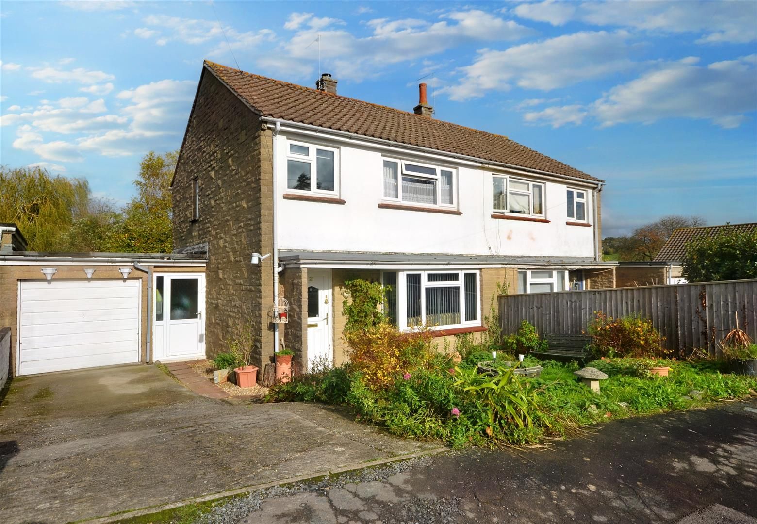 3 bed semidetached house for sale in Manor Close, Charlton Horethorne