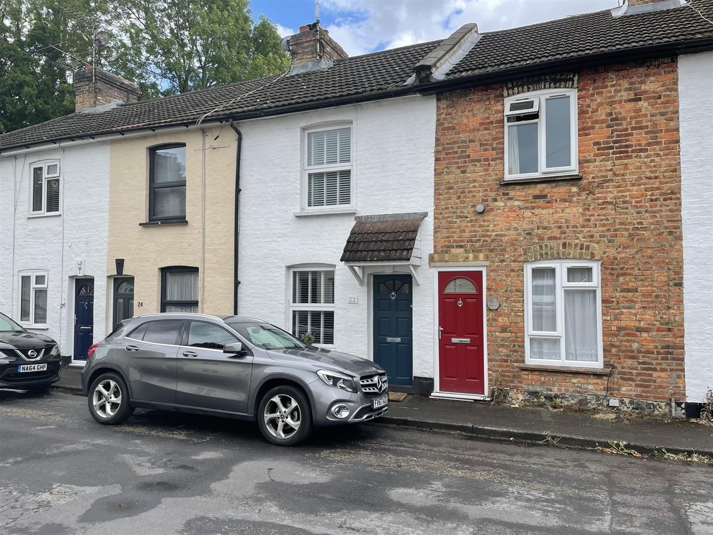 2 bed terraced house for sale in Milton Road, Dunton Green, Sevenoaks