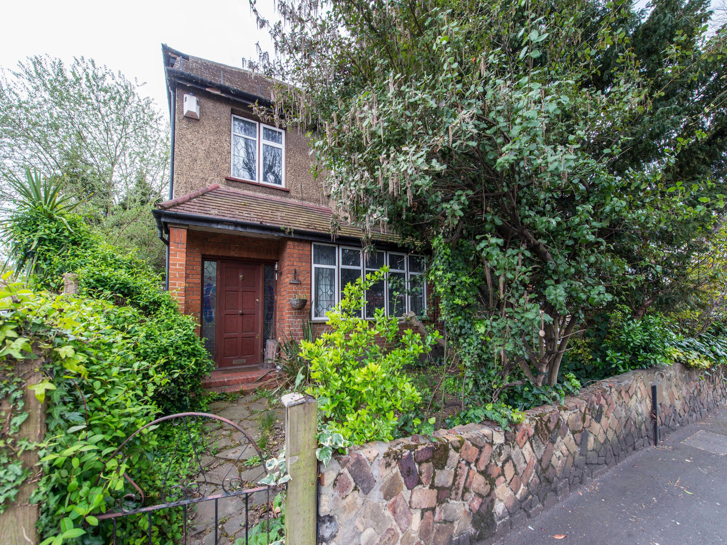 4 bed semidetached house for sale in Croydon Road, Beddington, Croydon