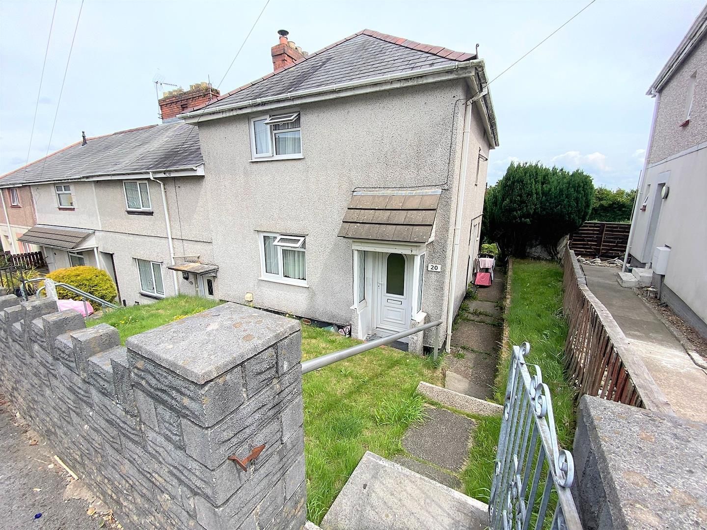 3 bed end terrace house for sale in Alun Road, Mayhill, Swansea SA1