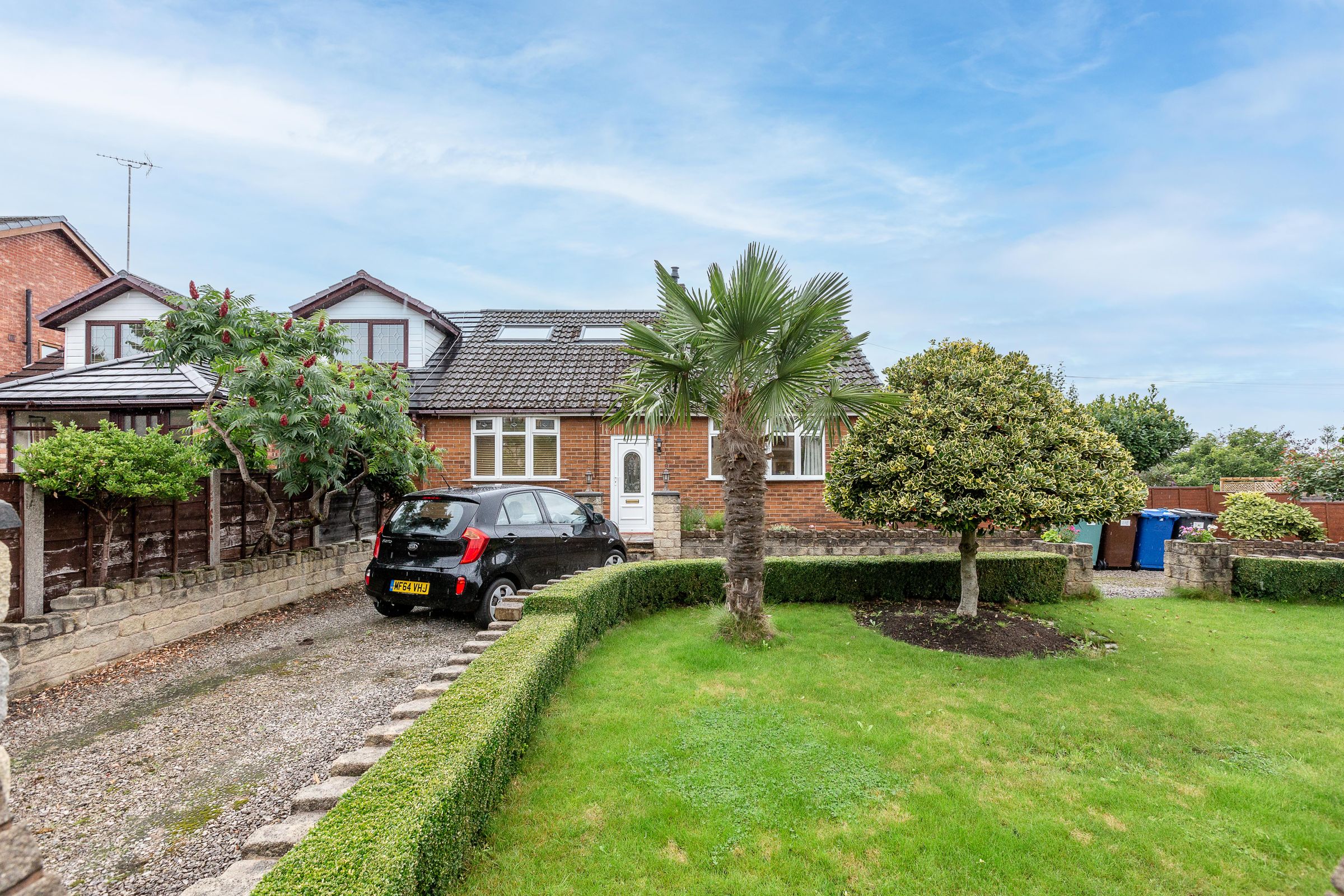 4 bed semidetached bungalow for sale in Bury Road, Tottington, Bury