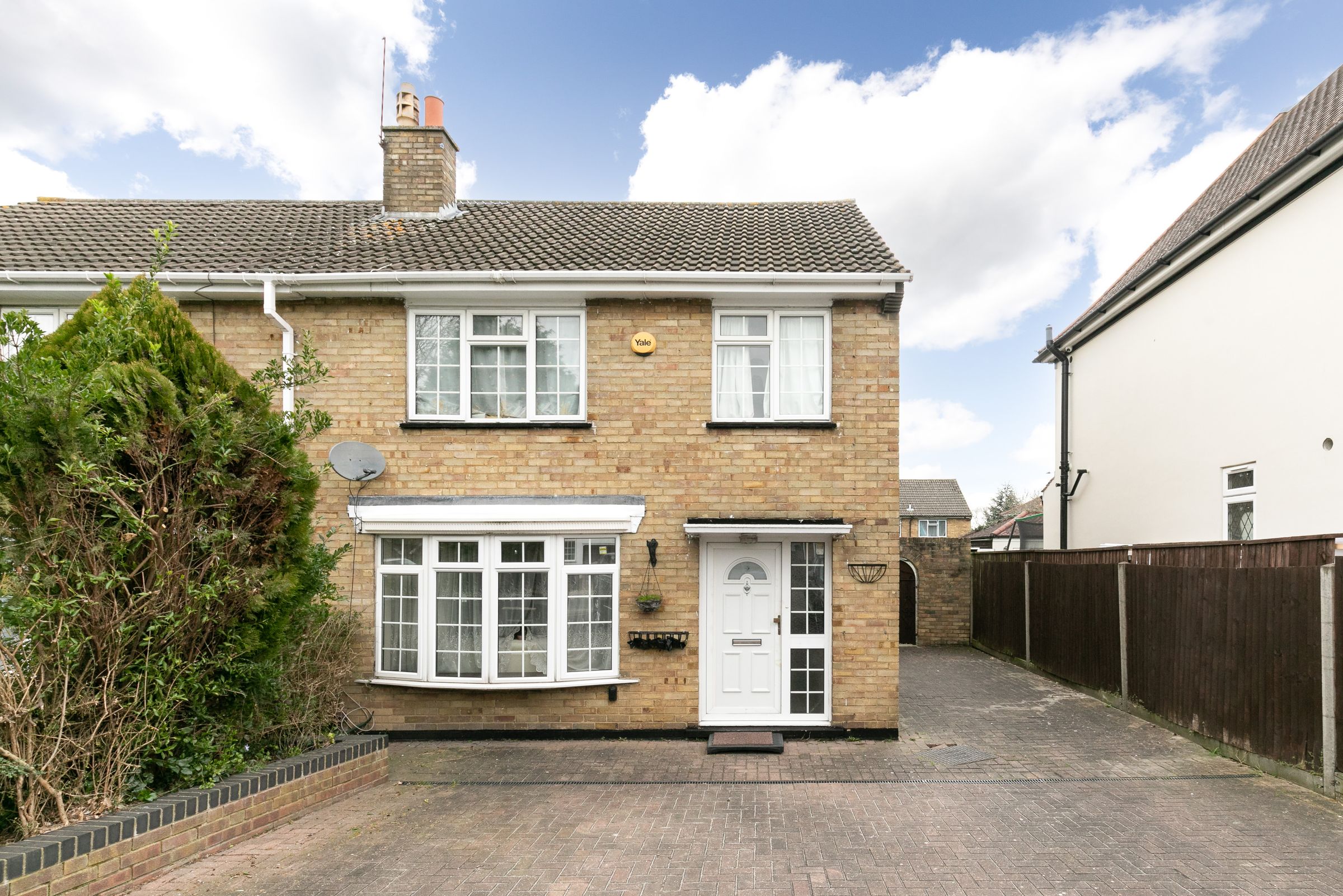 3 bed semidetached house for sale in Old Kenton Lane, London NW9 Zoopla