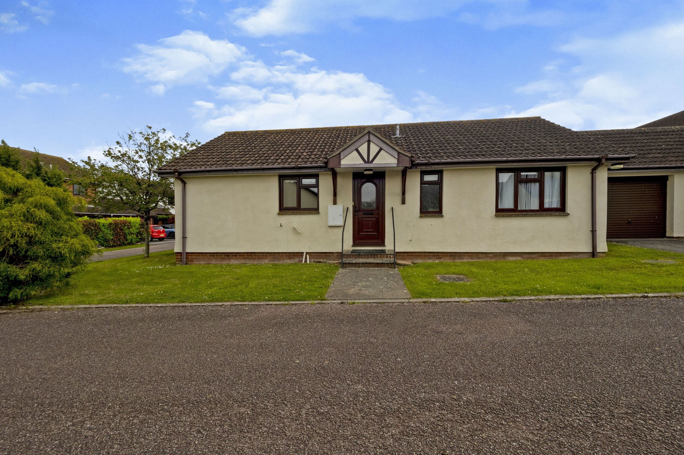 3 bed bungalow for sale in Crokers Way, Ipplepen, Newton Abbot TQ12 Zoopla