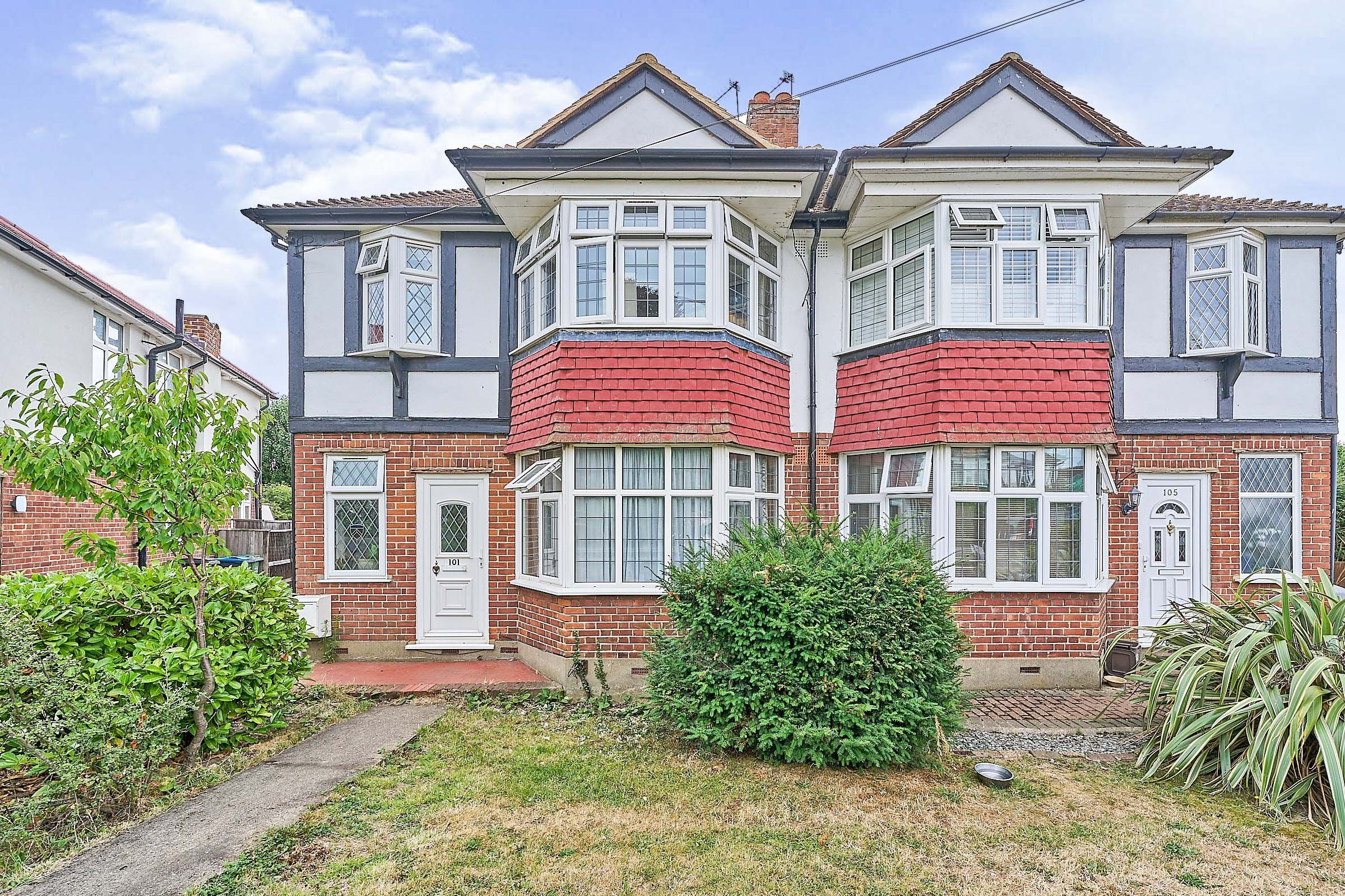 1 bed semidetached house for sale in Vale Crescent, Roehampton Vale