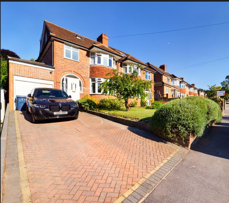 4 bed semidetached house for sale in Desborough Avenue, High