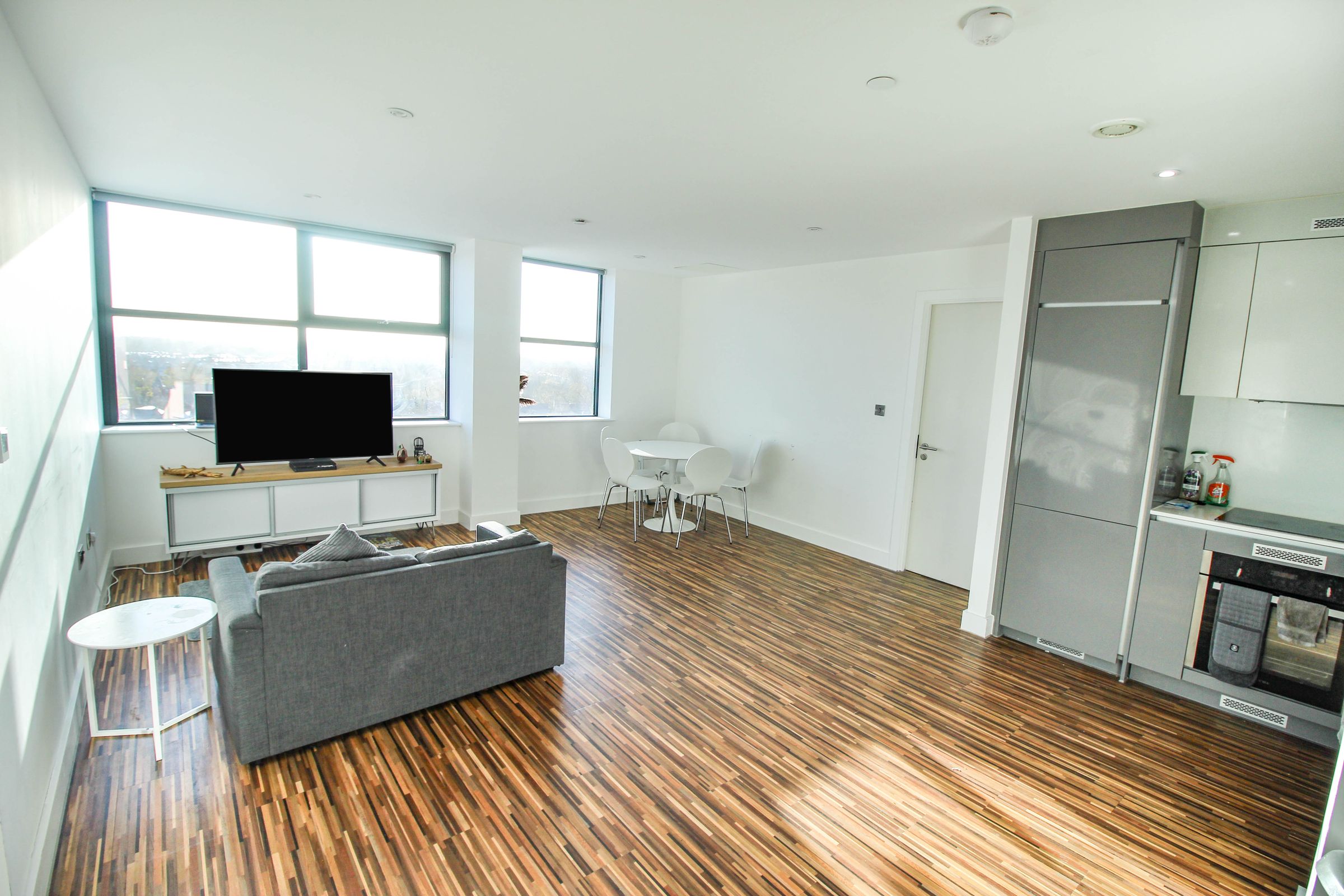 3 bed flat to rent in Chester Road, Old Trafford, Manchester M16 Zoopla