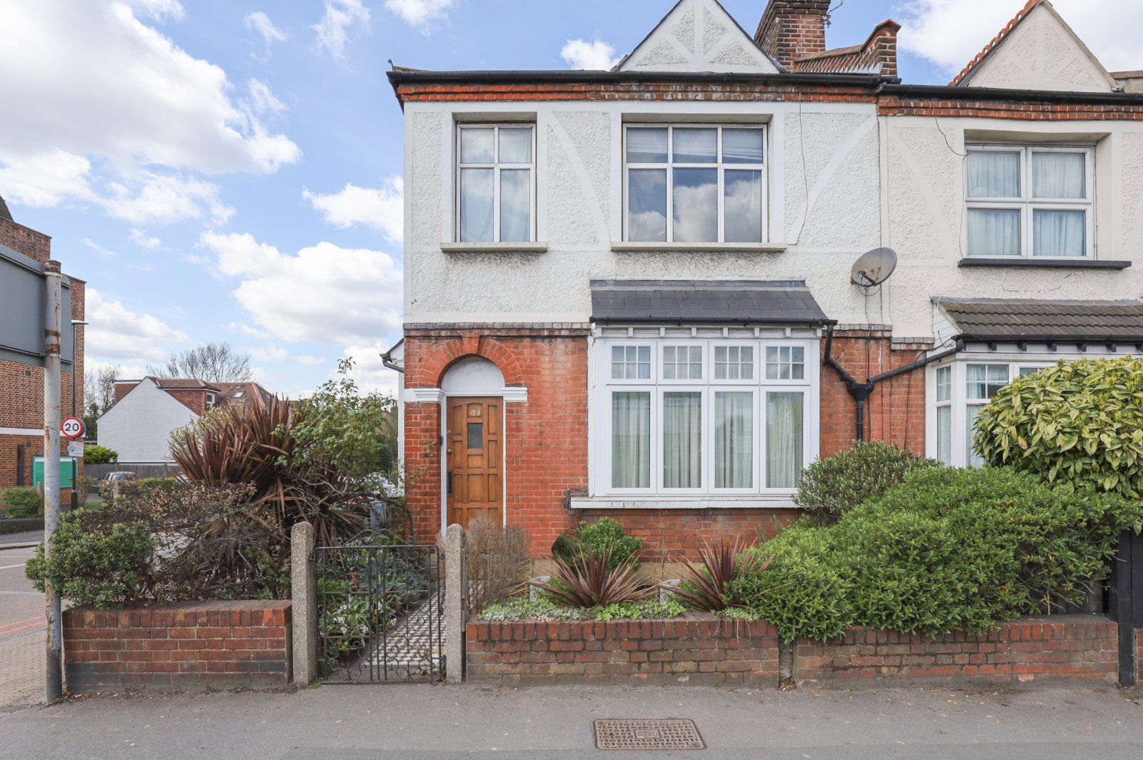 2 bed for sale in Morden Road, London SW19 Zoopla