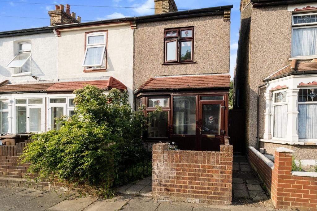 2 bed end terrace house for sale in Devon Road, Barking IG11 Zoopla