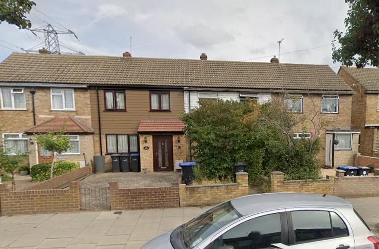 2 bed property to rent in Ordnance Road, Enfield EN3 - Zoopla
