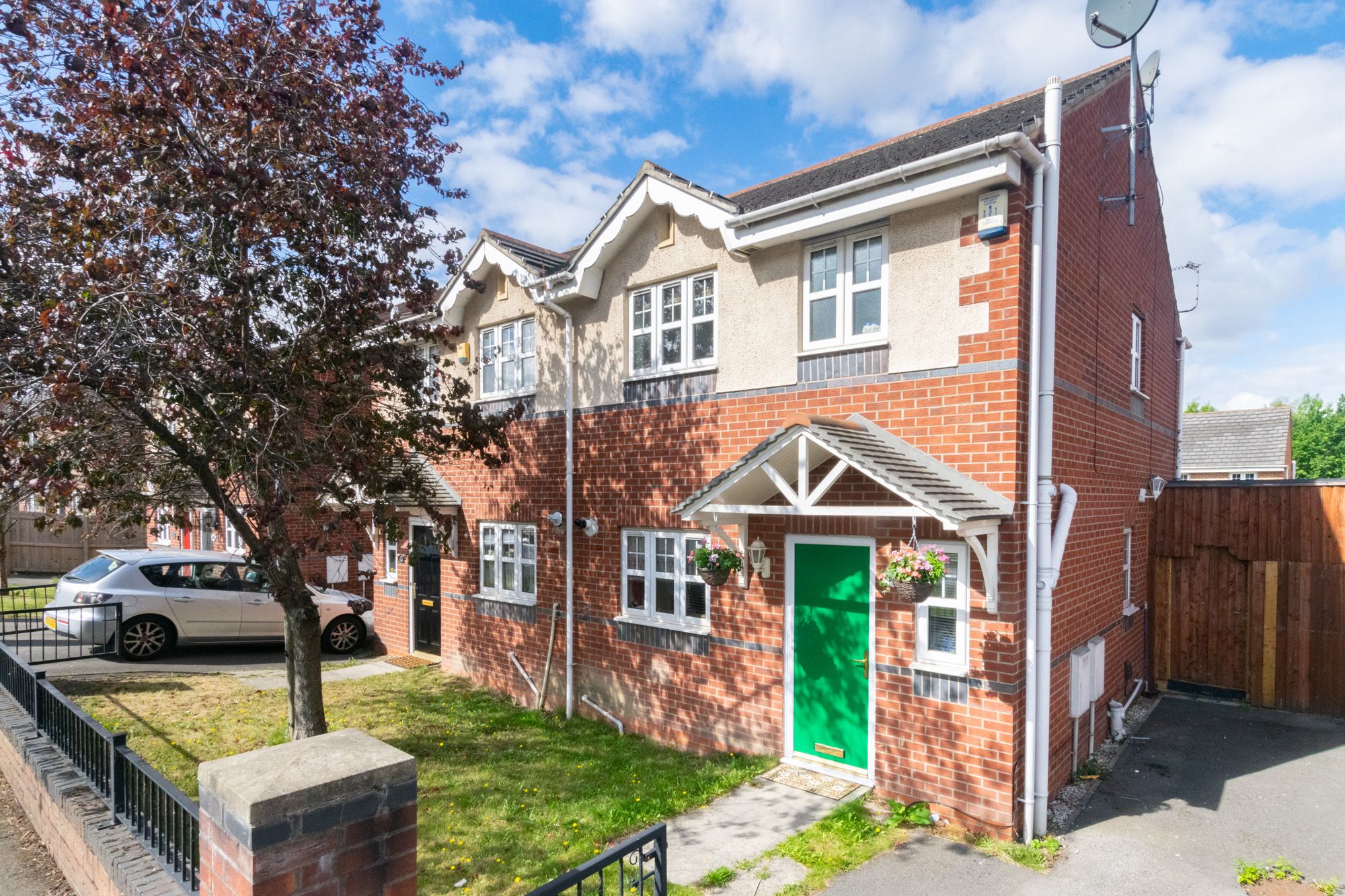 3 bed semi-detached house for sale in Cartmell Drive, Leeds LS15 - Zoopla