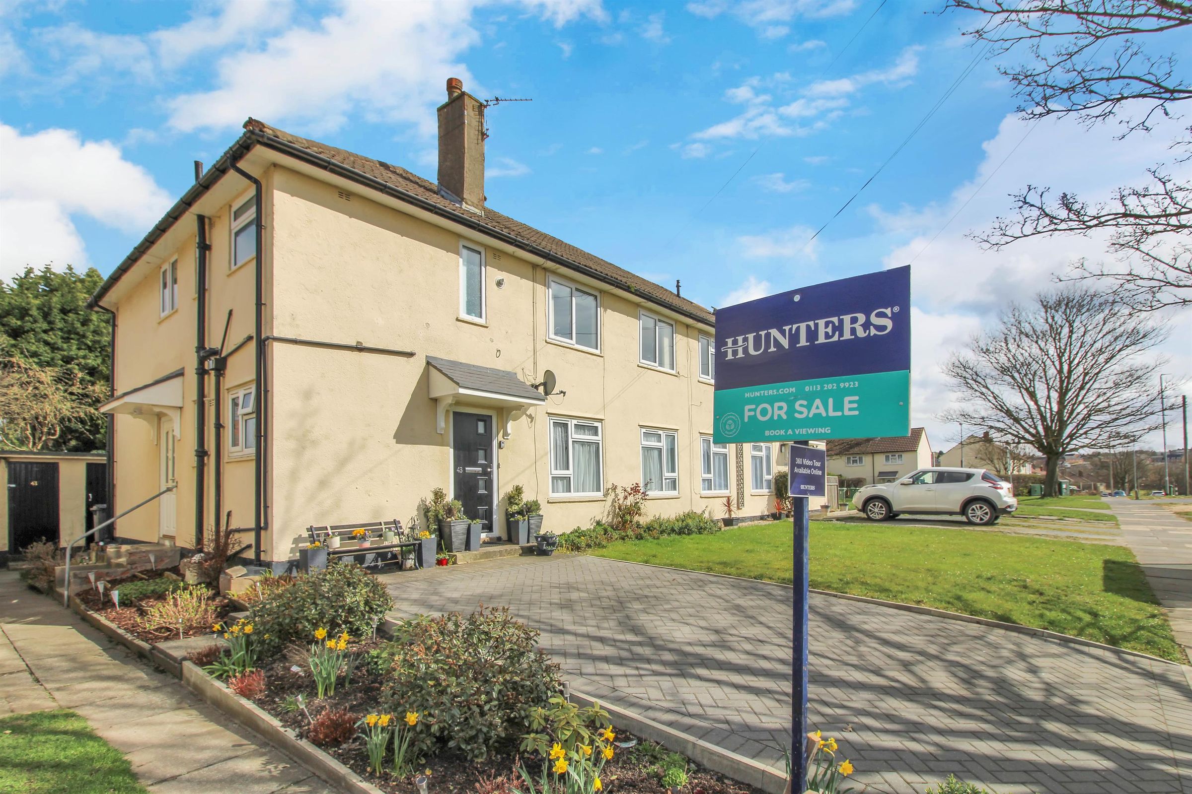 2 bed flat for sale in Queensway, Guiseley, Leeds LS20 Zoopla