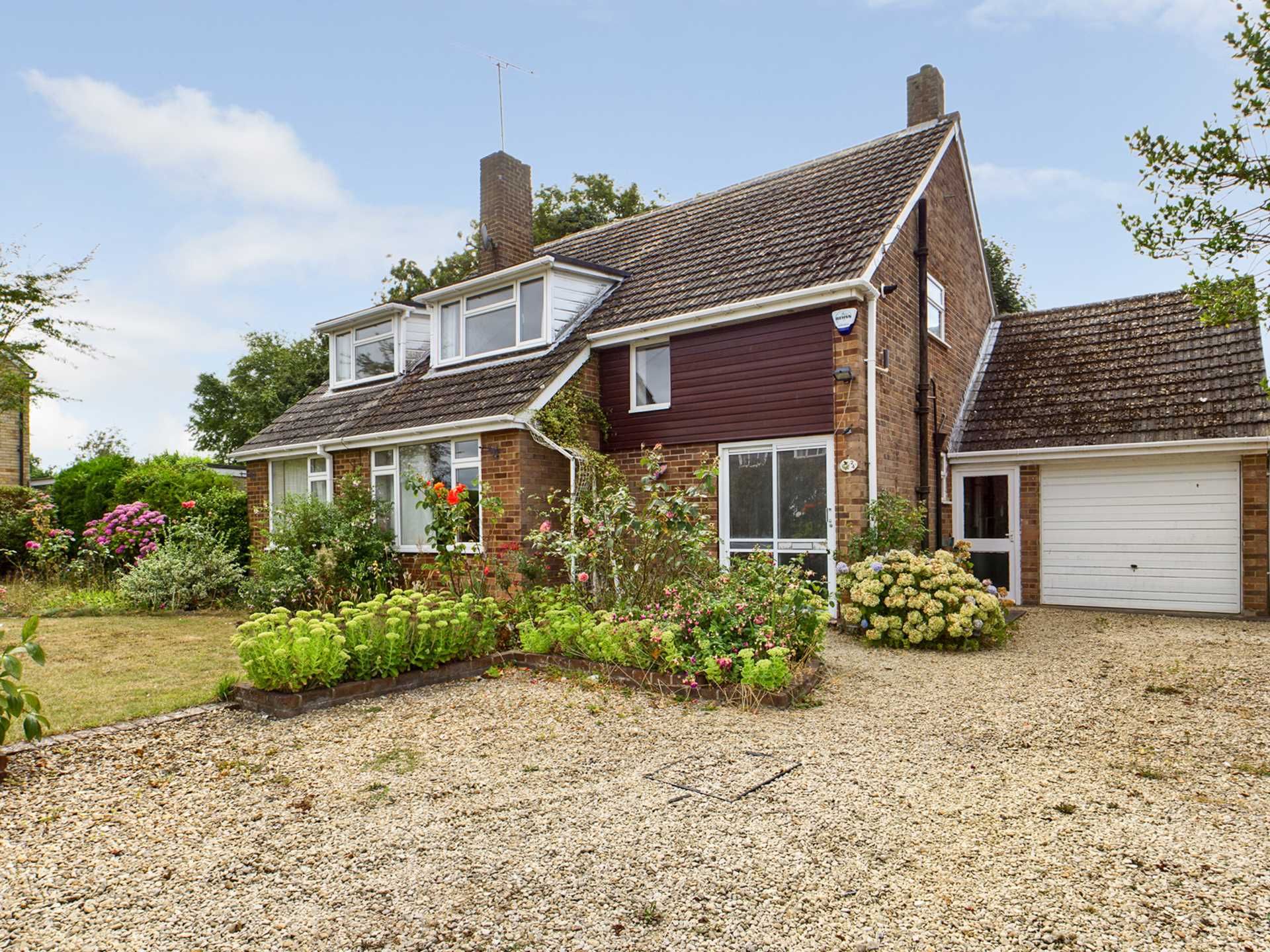 5 bed detached house for sale in Graham Drive, High