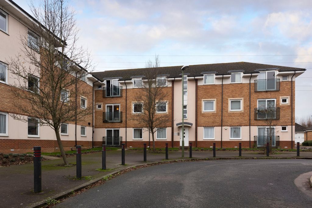 2 bed flat for sale in Eddington Crescent, Welwyn Garden City AL7 Zoopla