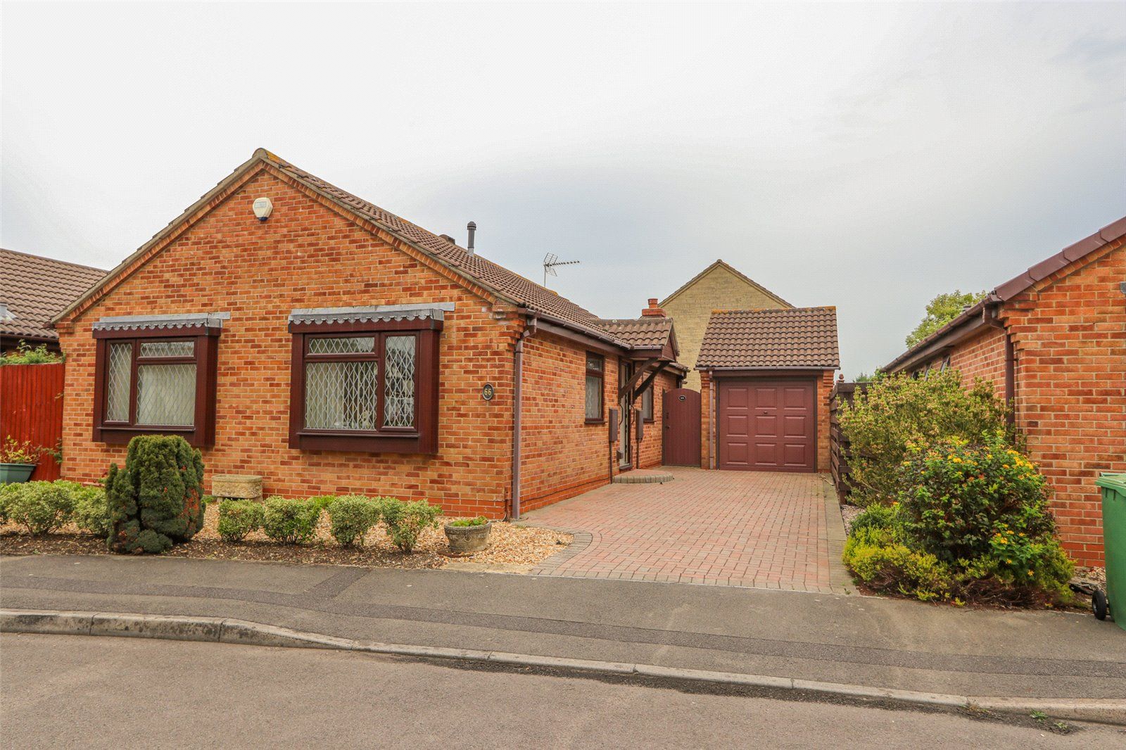 3 bed bungalow for sale in Sherbourne Avenue, Bradley Stoke, Bristol