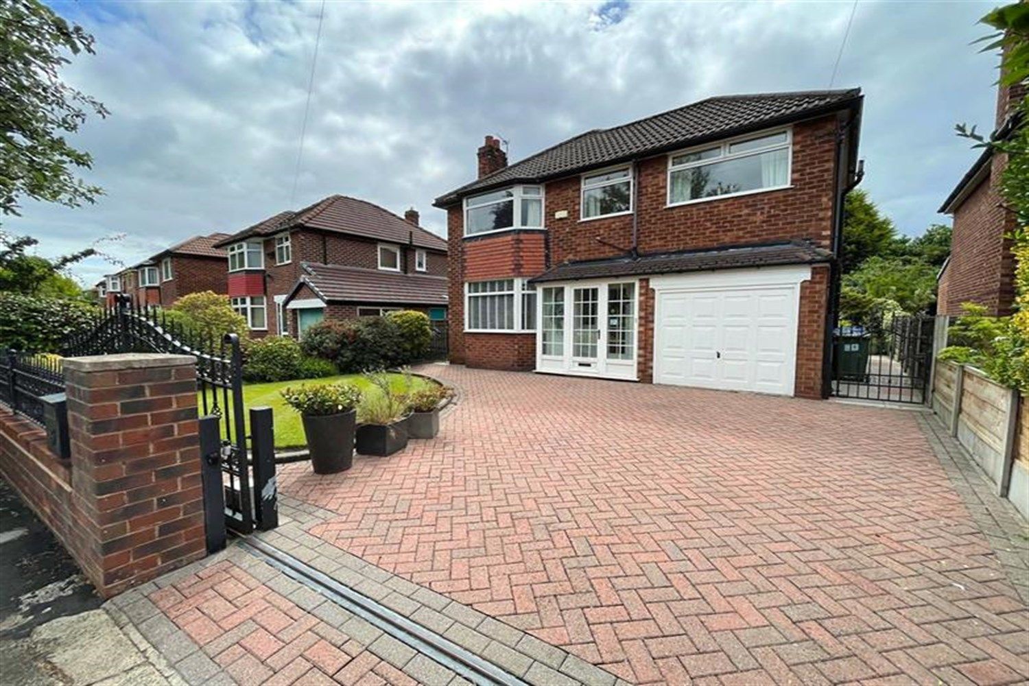 3 bed detached house for sale in Norris Road, Sale M33 Zoopla