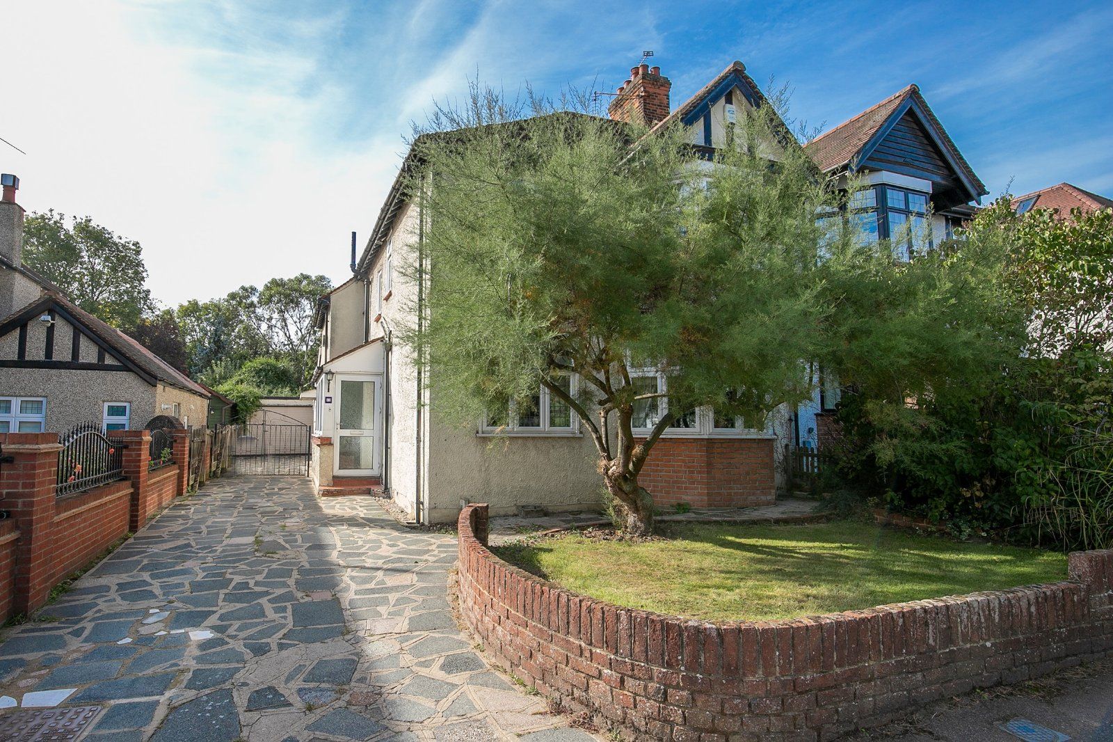 4 bed semidetached house for sale in Monkhams Drive, Woodford Green