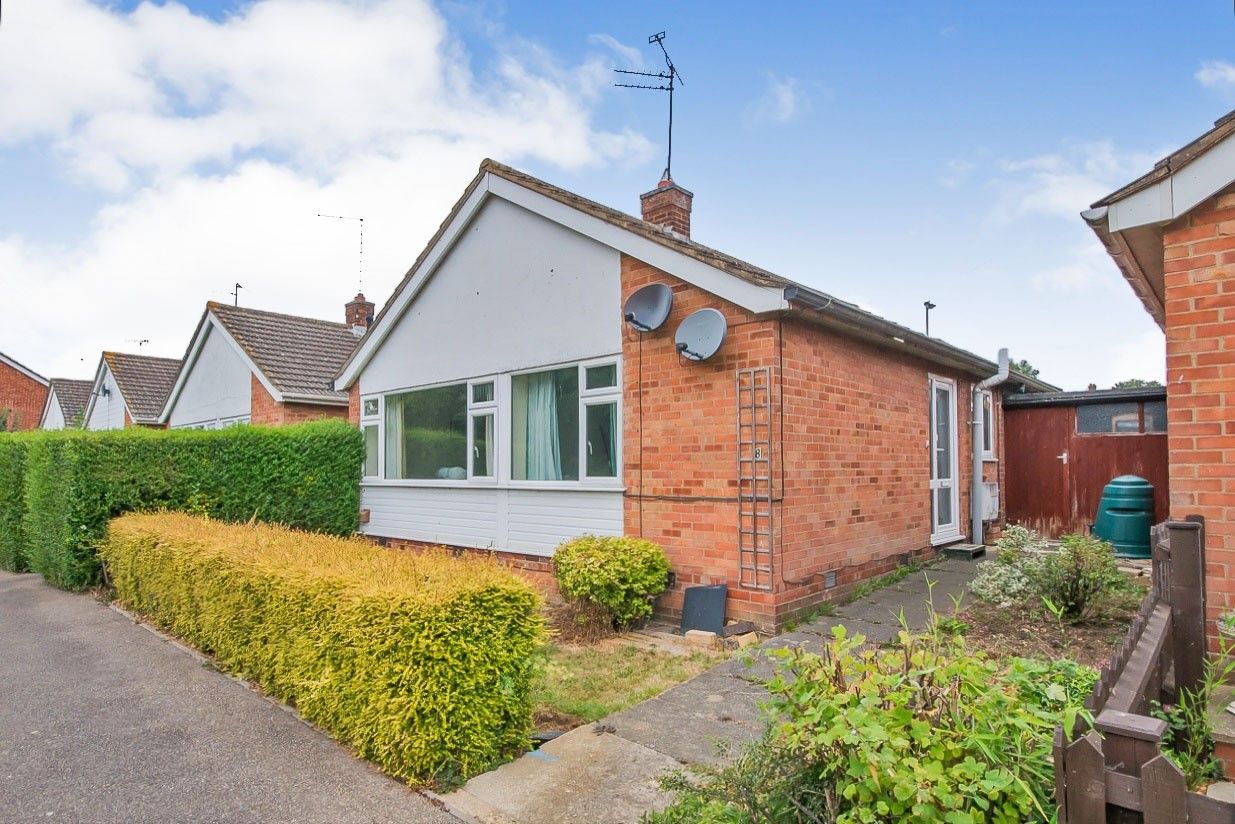 2 bed detached bungalow for sale in Highfield Walk, Yaxley, Peterborough PE7 Zoopla