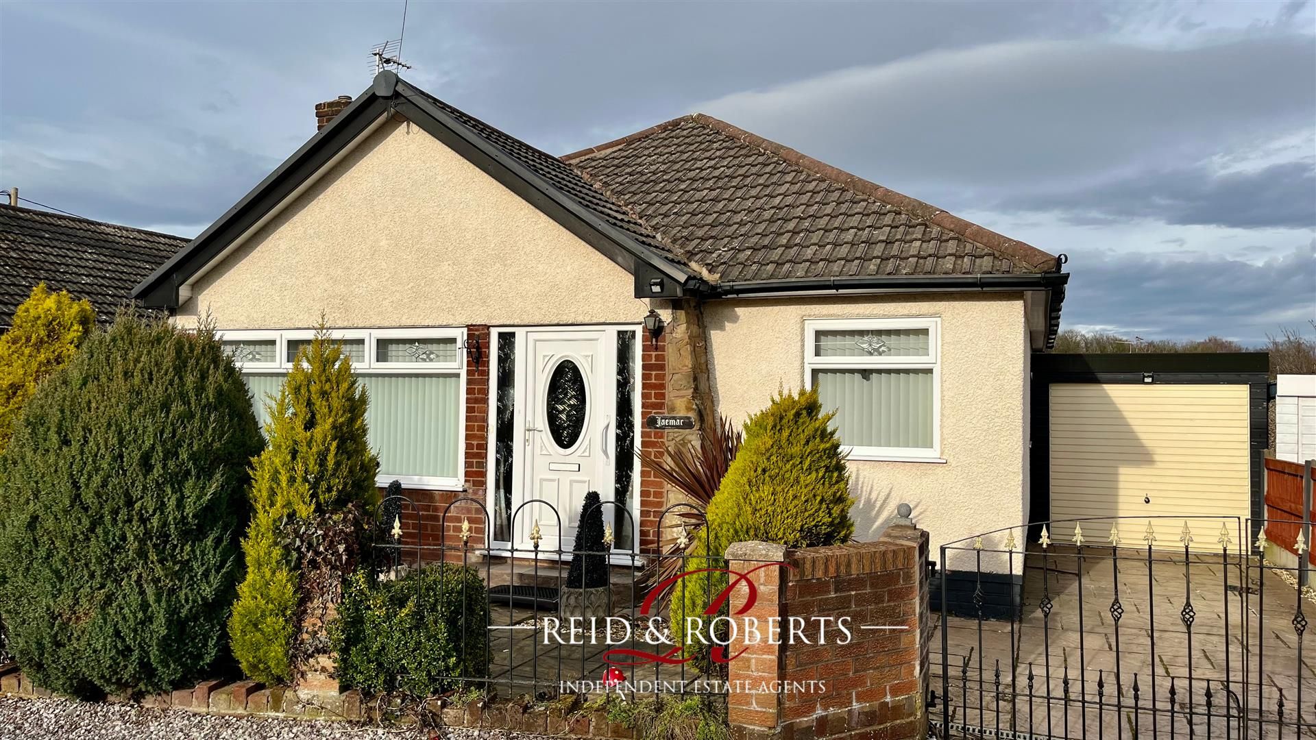3 bed detached bungalow for sale in Main Road, Sychdyn, Mold CH7 Zoopla