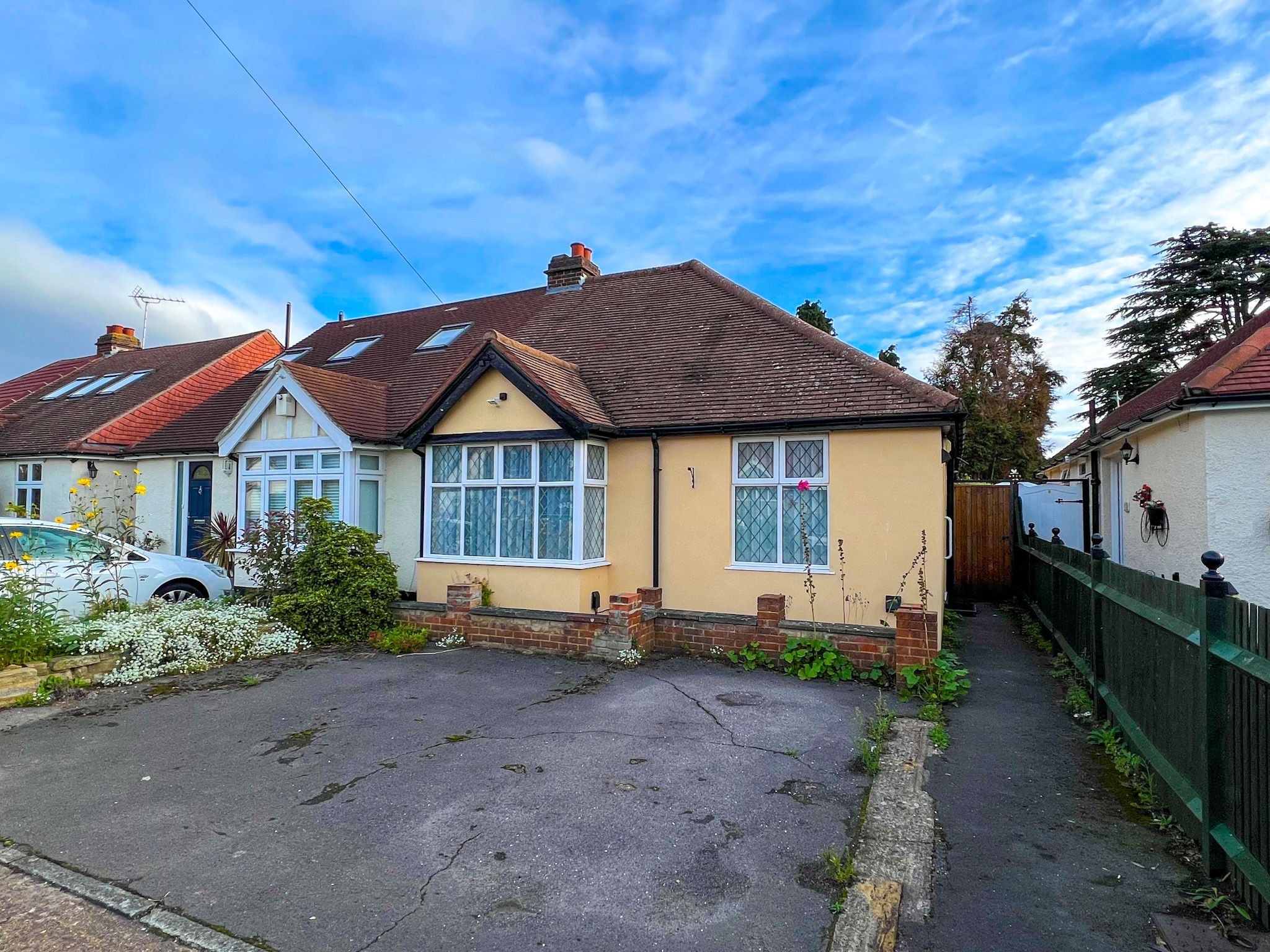 3 bed semidetached house for sale in Rosemary Avenue, West Molesey KT8