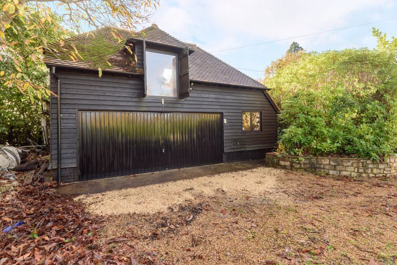 1 bed flat to rent in Road, Haslemere GU27 Zoopla