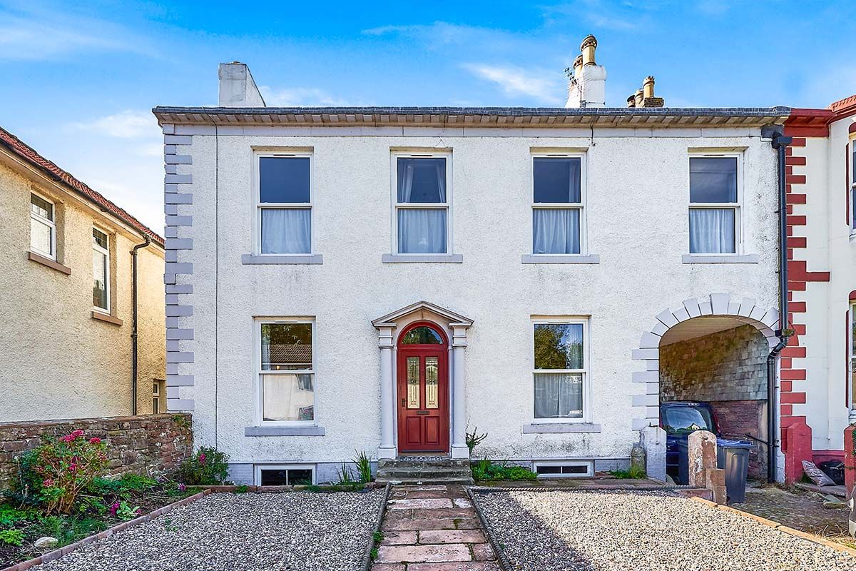 3 bed semidetached house for sale in Clifton Terrace, High Street