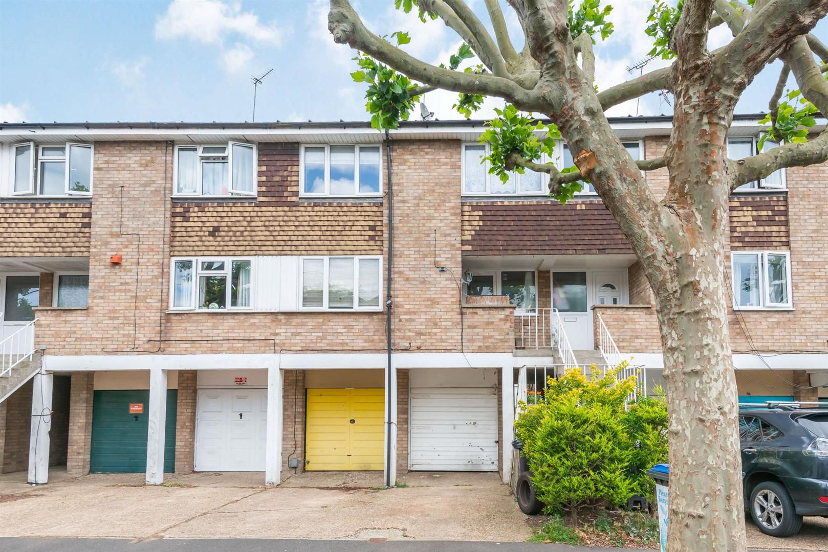 3 bed terraced house for sale in Goldings Crescent, Hatfield AL10 Zoopla
