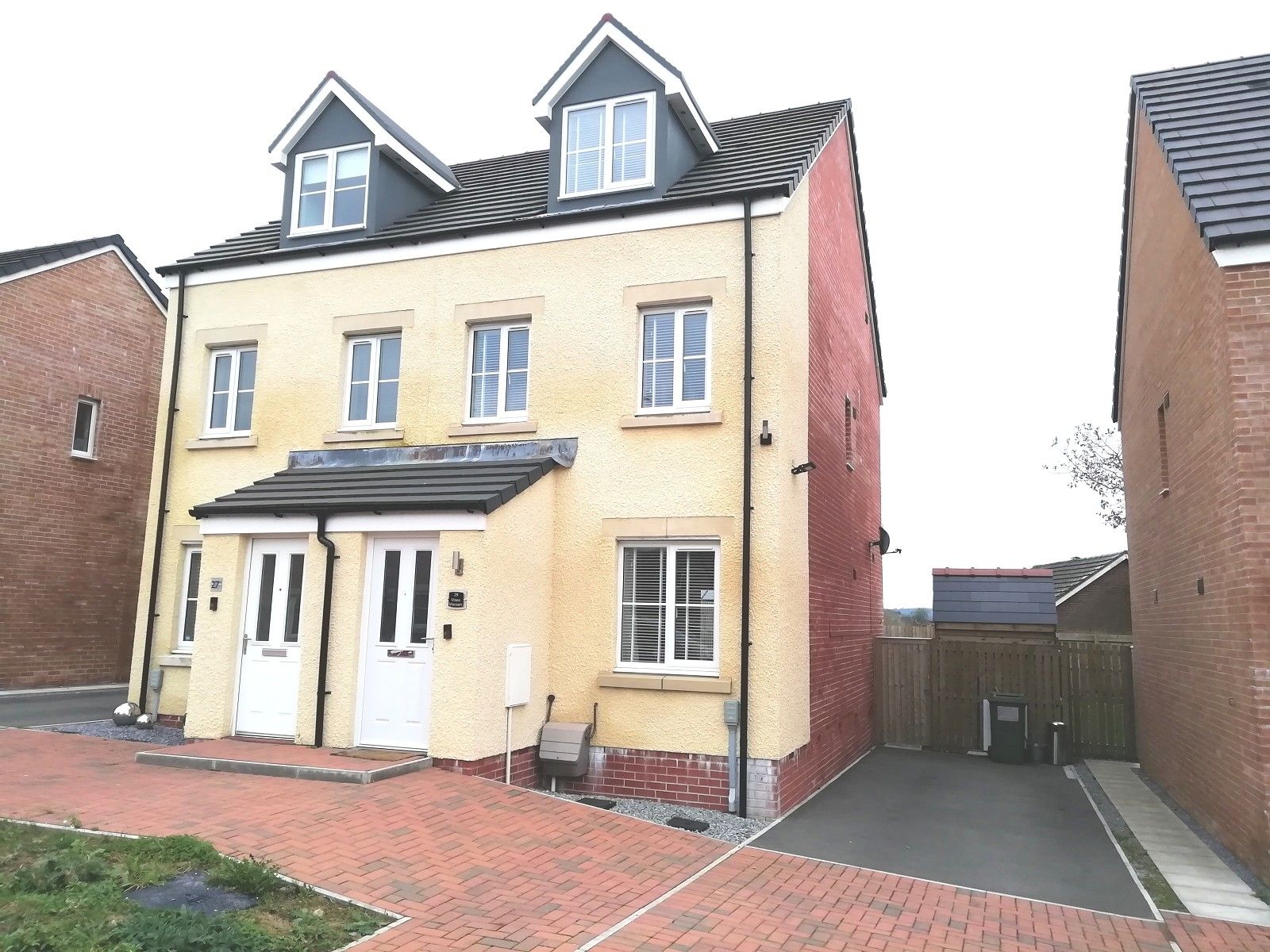 3 bed property for sale in Maes Macsen, Carmarthen, Carmarthenshire
