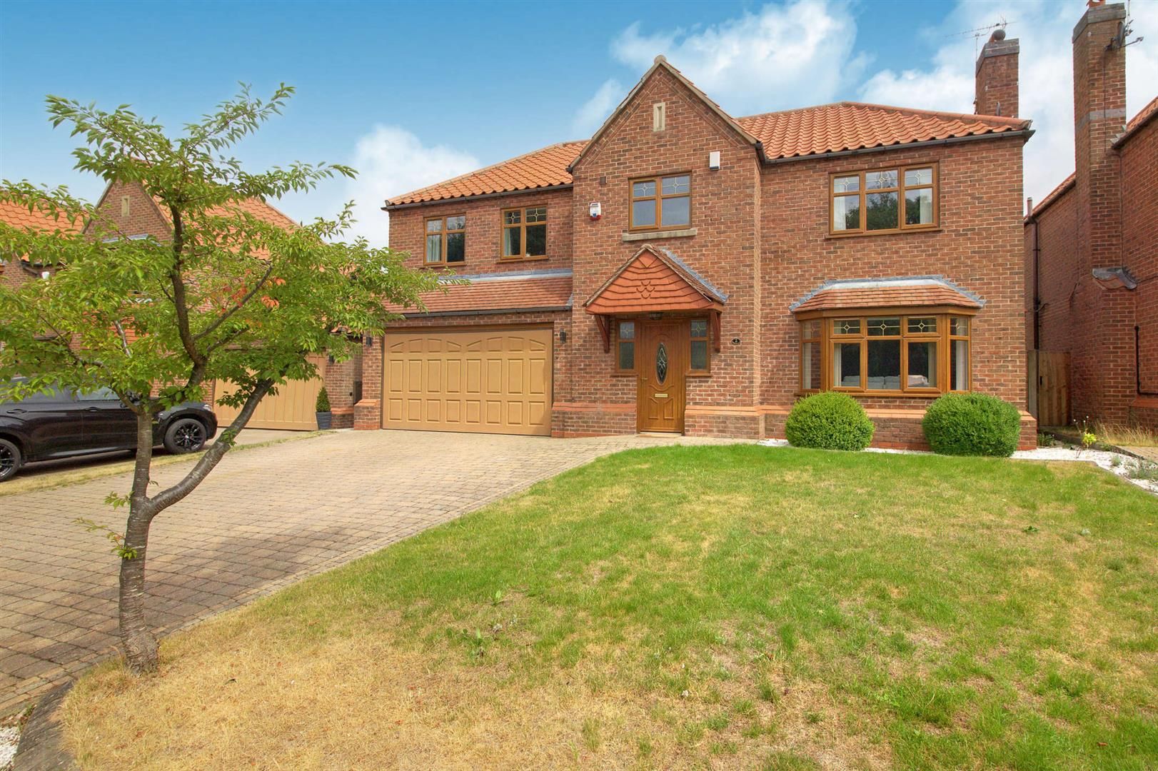 5 bed detached house for sale in The Gables, Forest Town, Mansfield