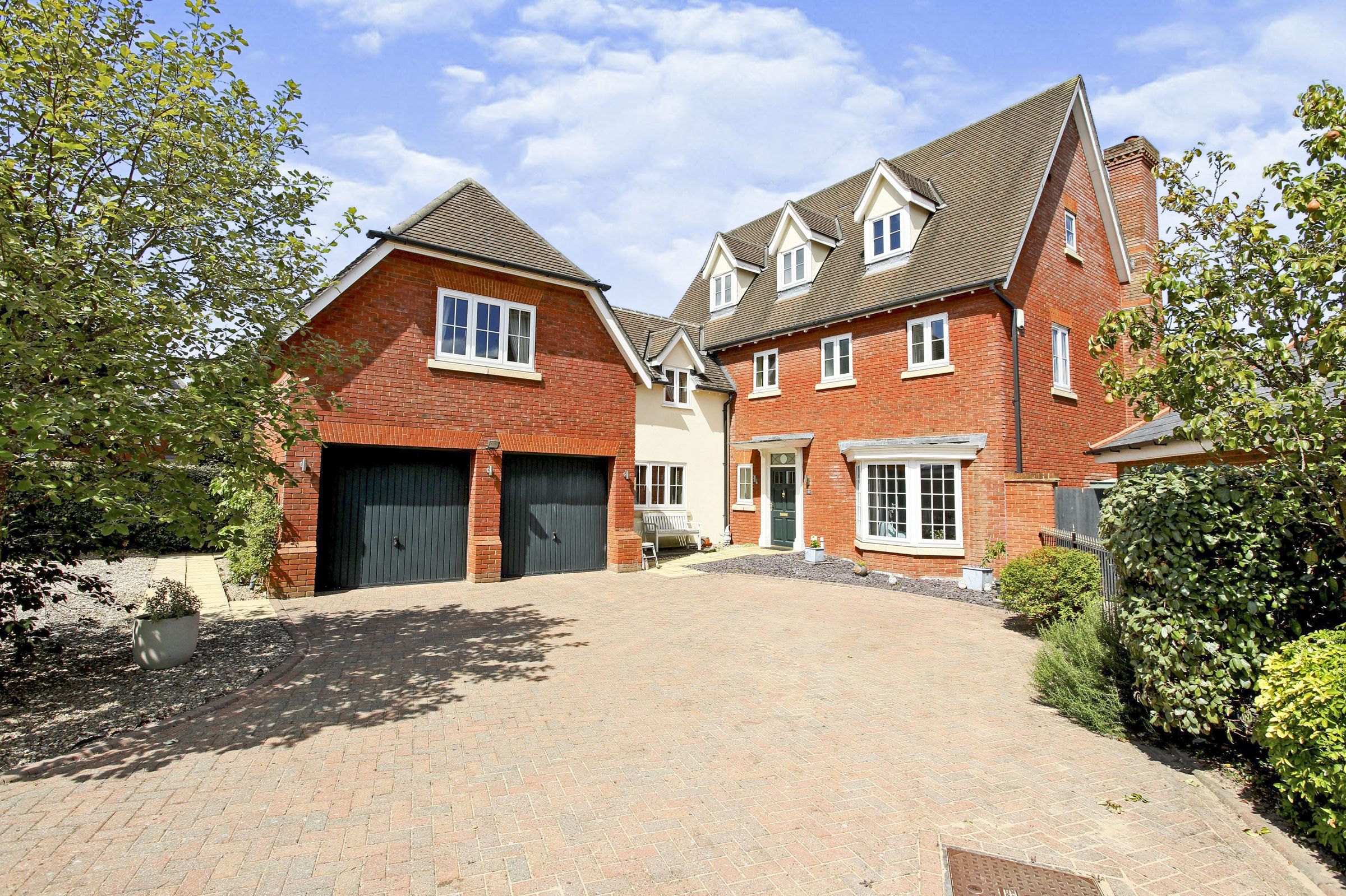 5 bed detached house for sale in Edenbridge Close, Weston CW2 Zoopla