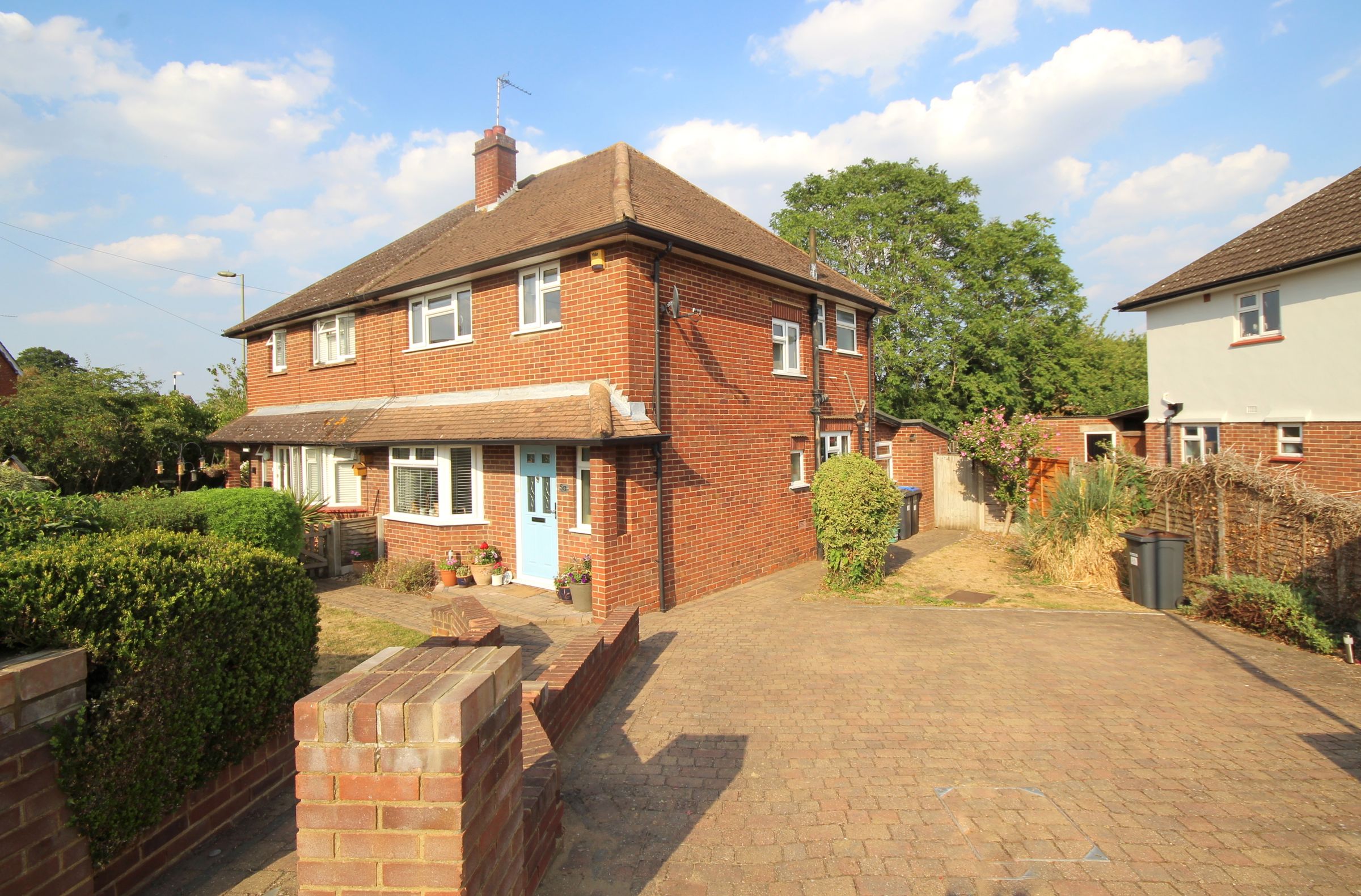 Hythe Field Avenue, Egham TW20  